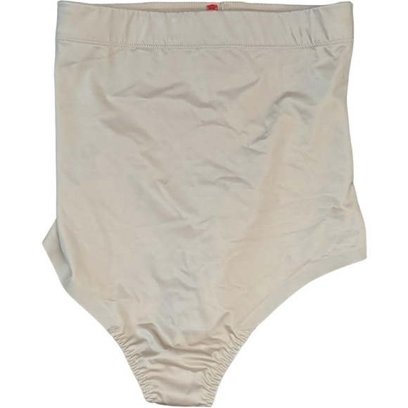 NWT Spanx Suit Your Fancy High-Waisted Thong M - Picture 3 of 7